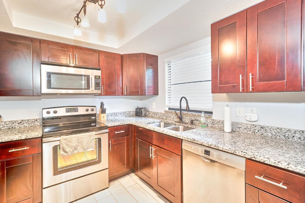 South Tampa Retreat Fenced Yard, Top Location! Luaran gambar