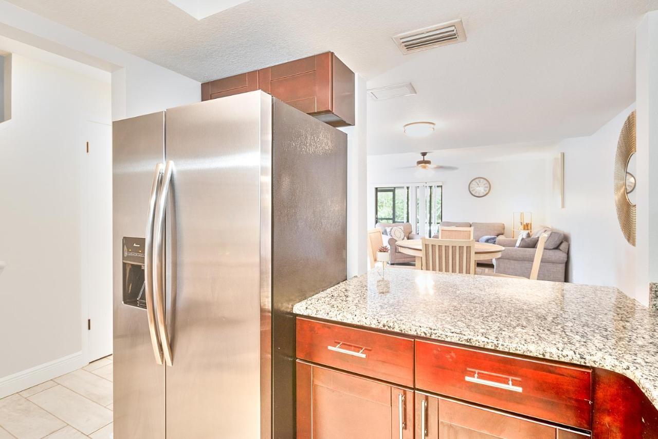 South Tampa Retreat Fenced Yard, Top Location! Luaran gambar